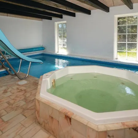 Сasa de vacaciones Awesome In With Sauna *