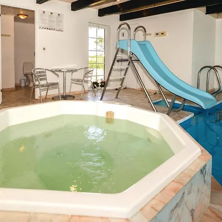 Сasa de vacaciones Awesome In With Sauna