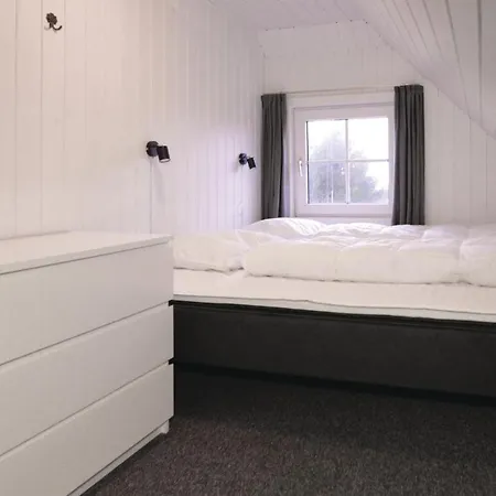 Vakantiehuis Awesome In With Sauna