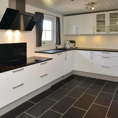 Holiday home Pet Friendly In With Kitchen *